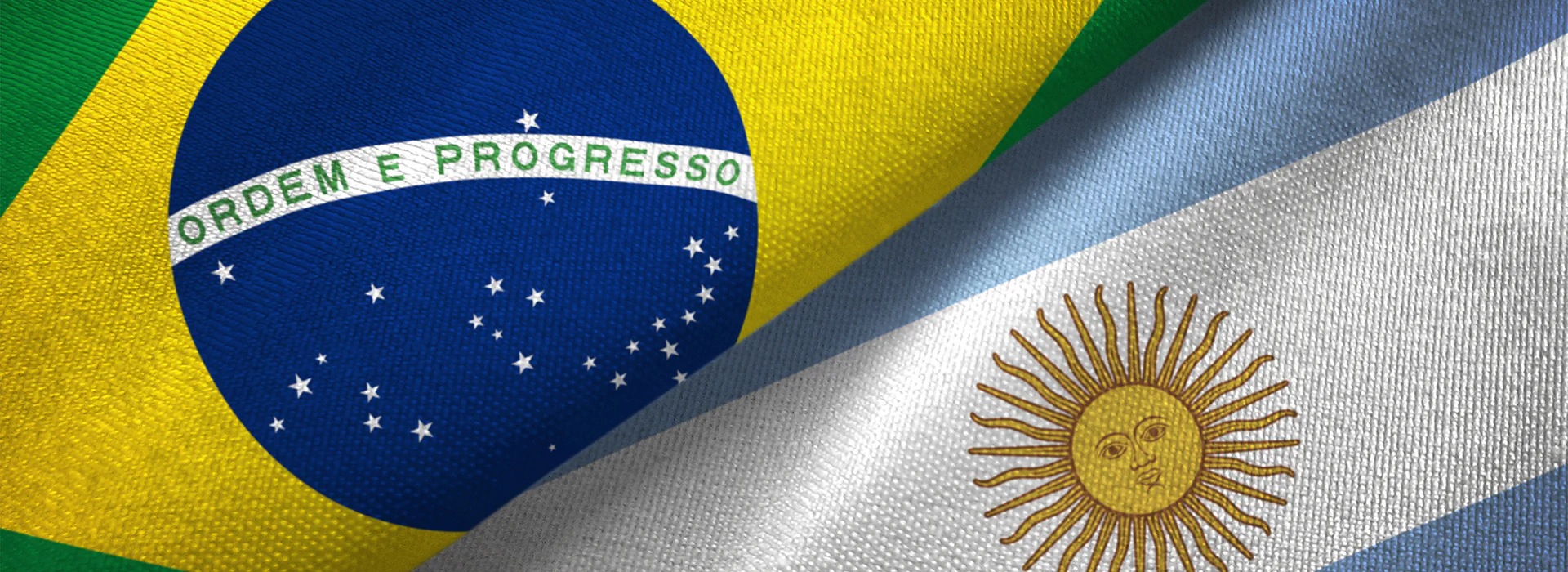 Bildbeschreibung / description: Das Bild zeigt die Flaggen von Brasilien und Argentinien.