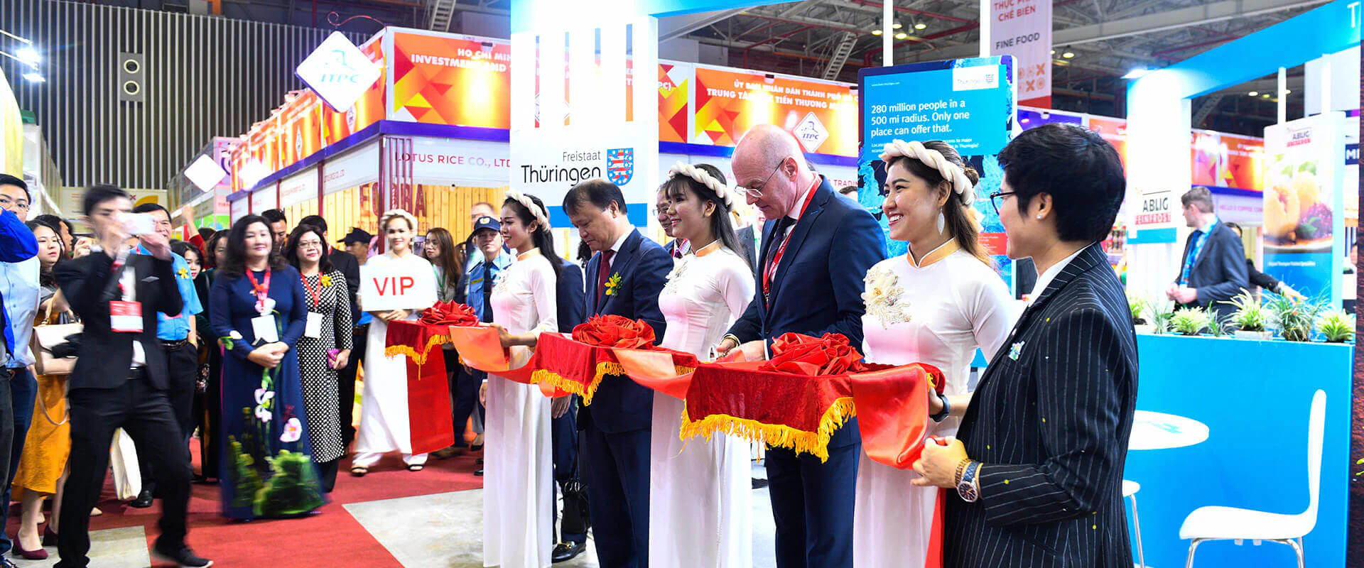 Bildbeschreibung / description: Erfolgreich Internationalisieren