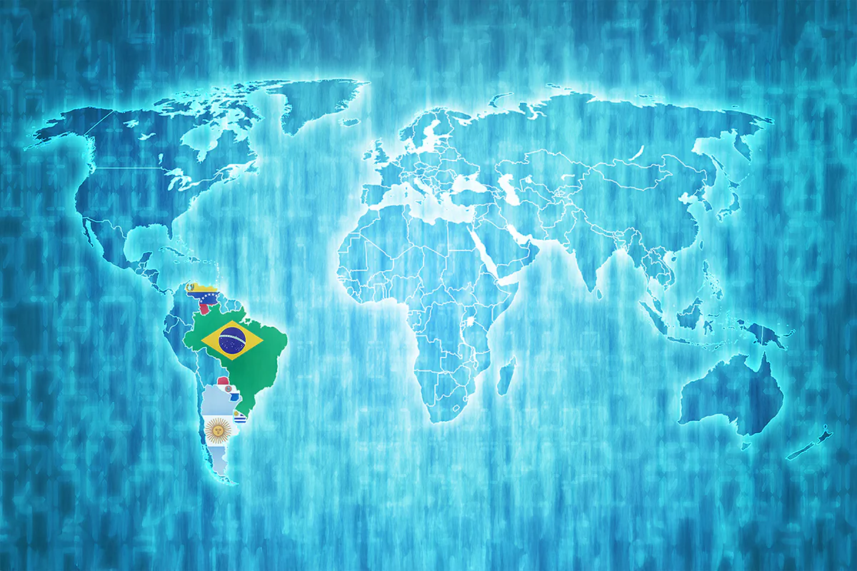 Flaggen der Mercosur-Mitglieder auf einer blauen digitalen Weltkarte