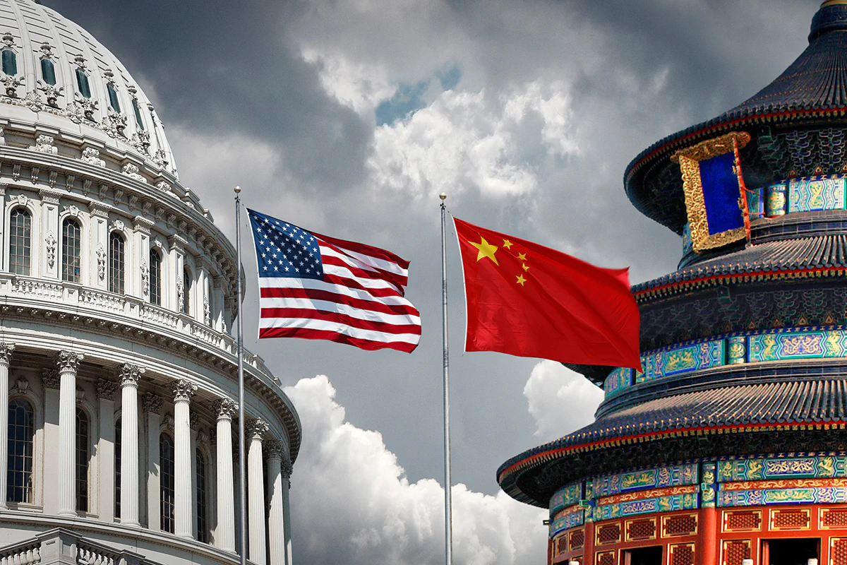 Flaggen der USA und China | Bild: narvikk / istockphoto.com Flaggen der USA und China