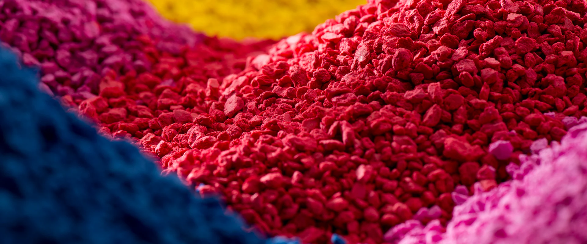 Bildbeschreibung / description: buntes Kunststoffgranulat